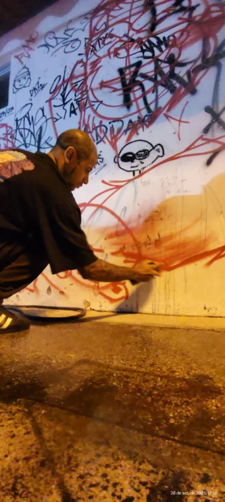 Intervenção de grafite com Capa e Kong — HIP HOP IN CENA