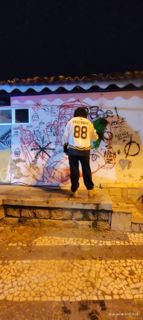 Intervenção de grafite com Capa e Kong — HIP HOP IN CENA
